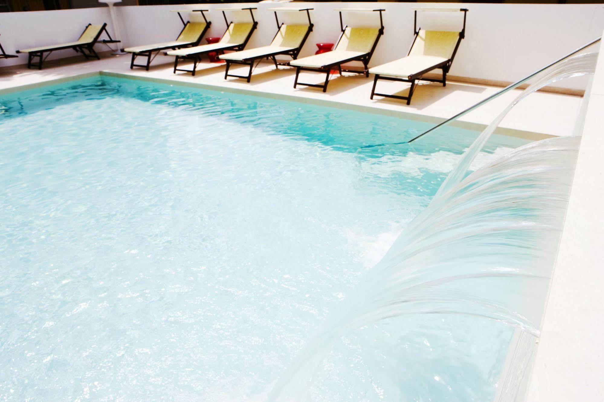 Hotel Tiffany & Resort Cesenatico Exterior photo